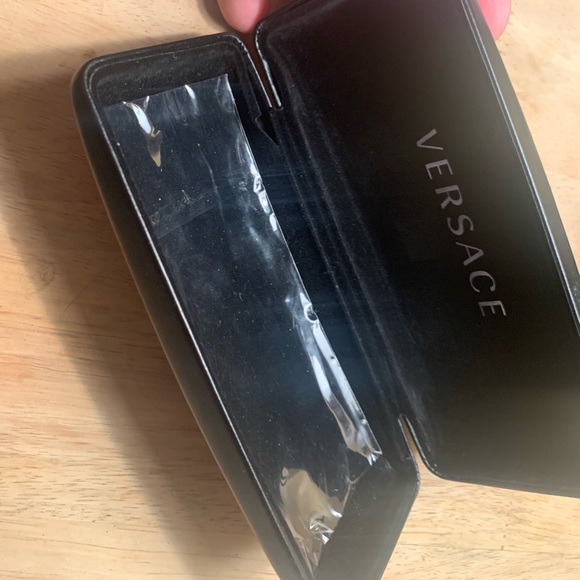 Real Versace glasses - Picture 4 of 5